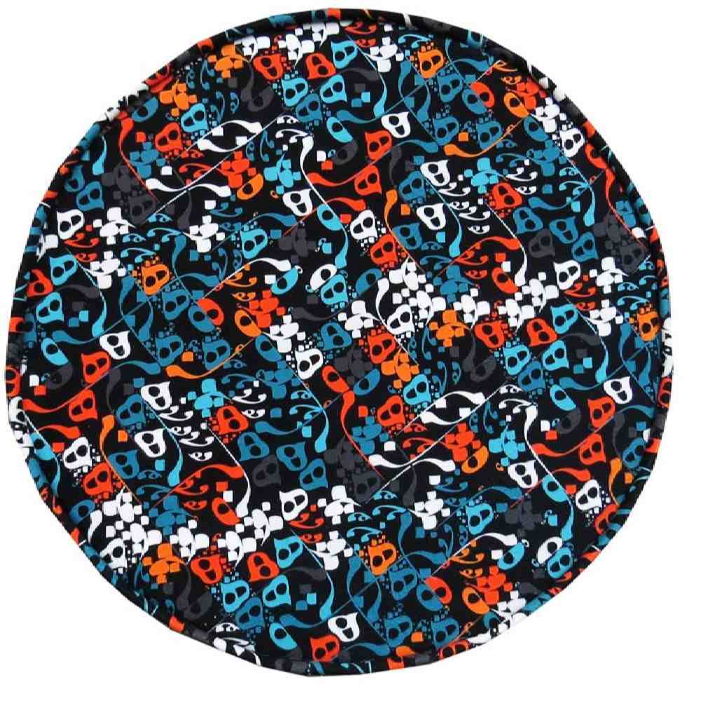 مقعد قدم تقليدي من المخمل مستوحى من الفن الإيراني – أزرق هيه