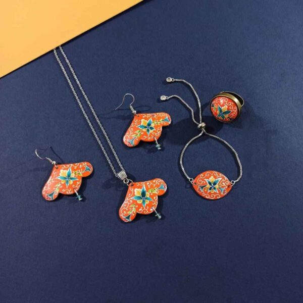 مجموعة مجوهرات إيرانية من ميناکاری موديل پایيز