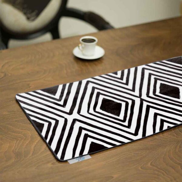 عداء طاولة حريري إيراني من نموذج حديث