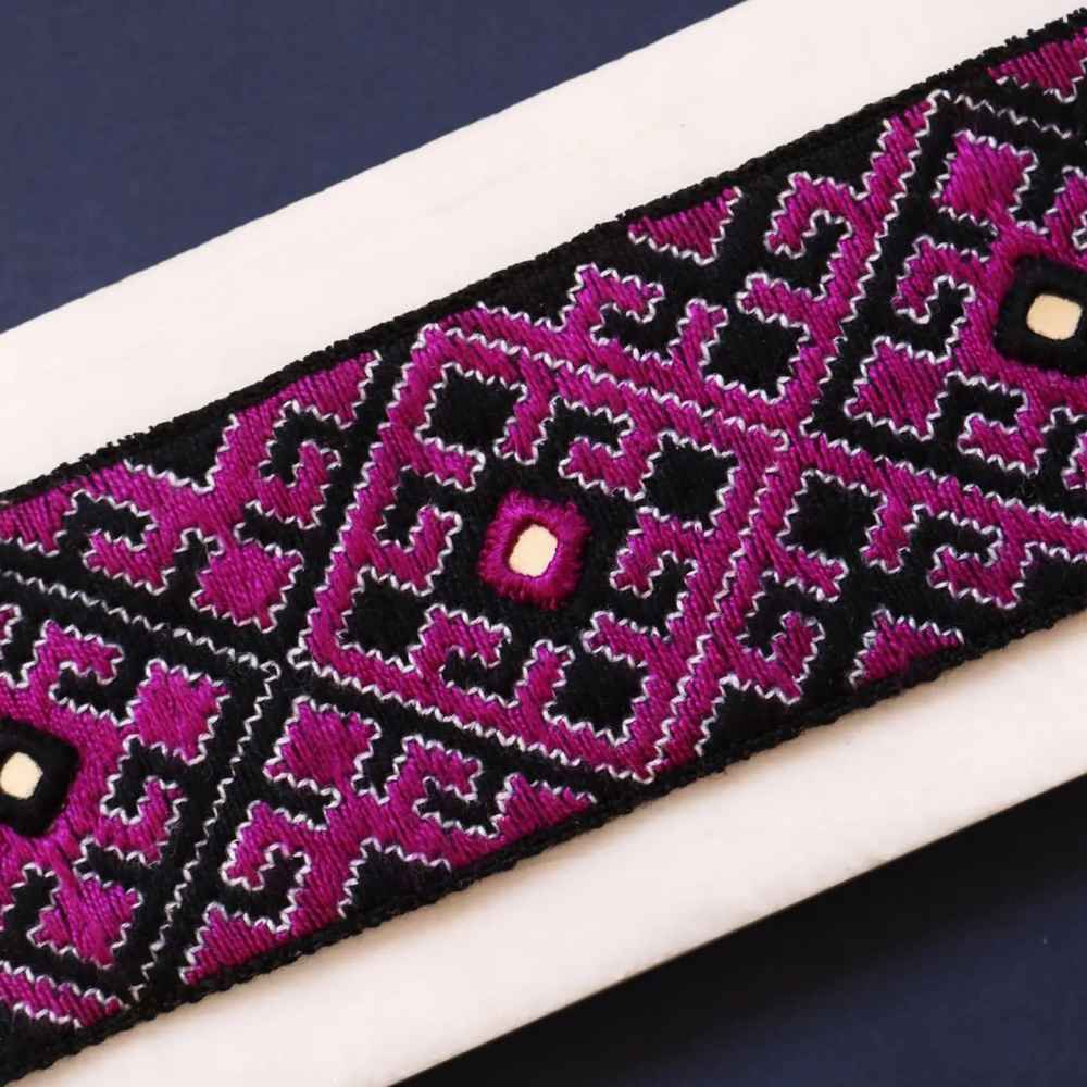 سوار مزخرف إيراني – ألما