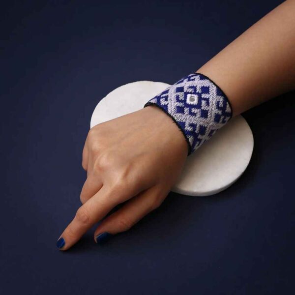 سوار مزخرف إيراني - مريم