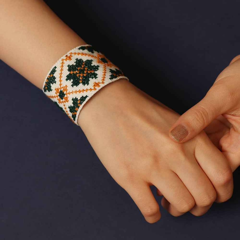 مجموعة أقراط وسوار مزخرفة إيرانية موديل دارا