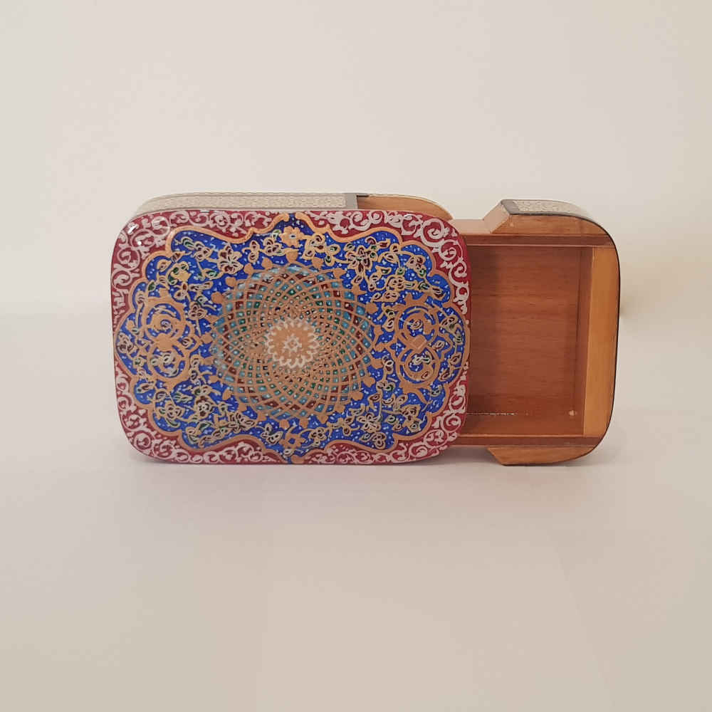 صندوق تخزين بطاقات اللعب الخشبي الإيراني – خاتم مزخرف برؤيا