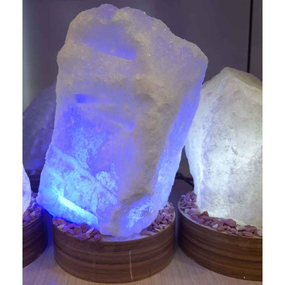 مصباح ملح إيراني حقيقي بشكل بسيط مصنوع يدويًا بقاعدة خشبية نموذج الماس