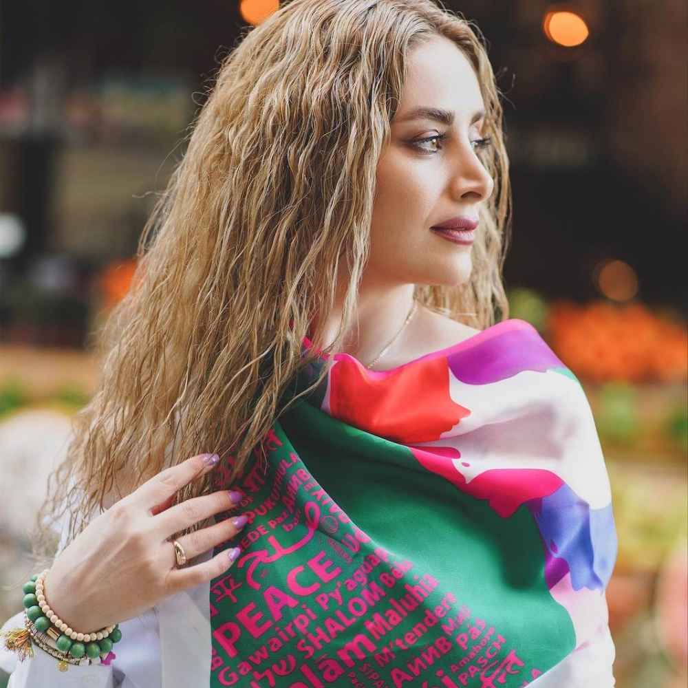 وشاح حرير صغير فني للنساء فاخر ونمط زاهي سلام