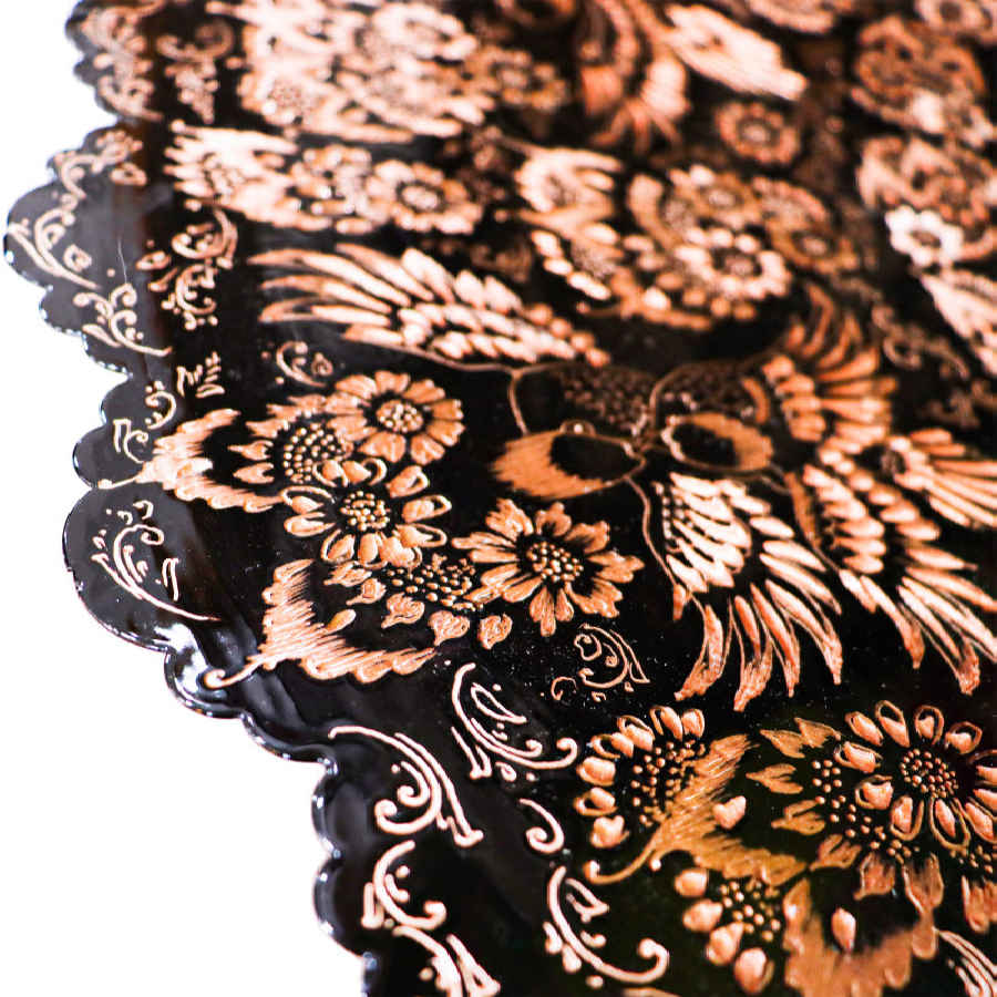 صينية نحاسية زخرفية محفورة يدويًا بشكل ماسي إيراني تقليدي