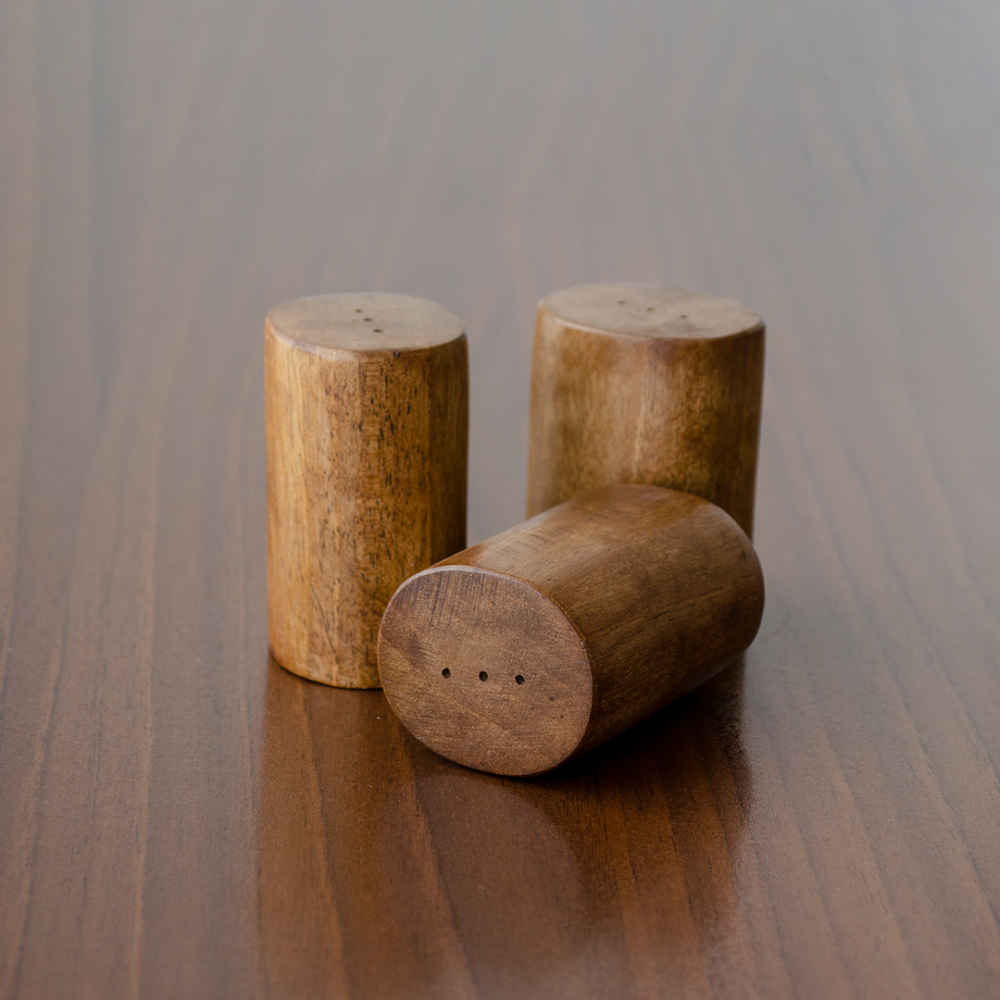 مجموعة شاكرات ملح وفلفل خشبية تارا