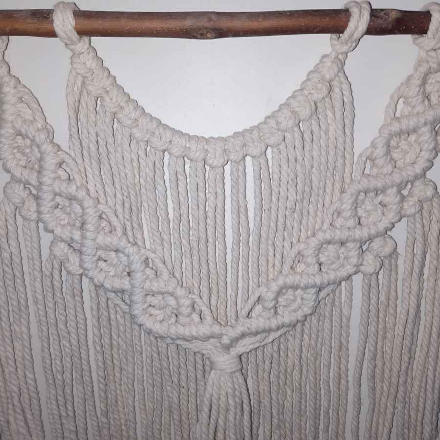 نسيج مكرامية للتعليق على الحائط بأسلوب البوهيمي