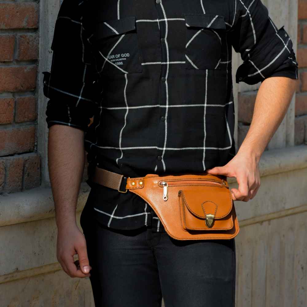 حقيبة خصر جلدية أصلية بحزام قابل للتعديل – حمل يومي للنساء