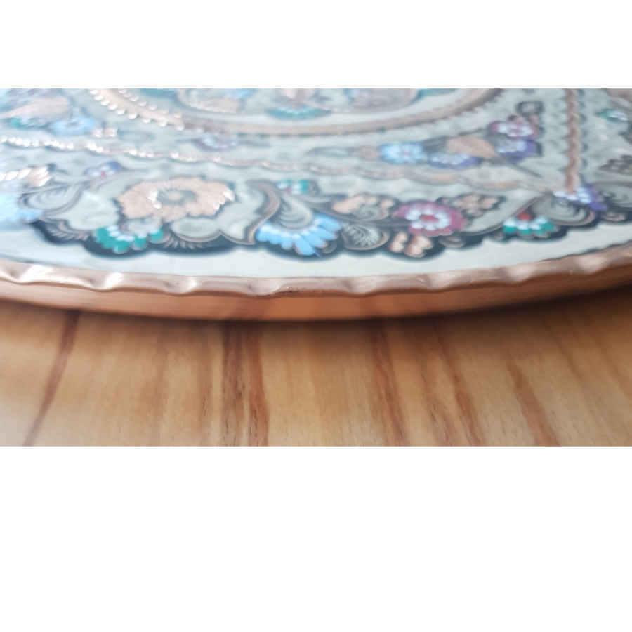 صينية نحاسية زخرفية محفورة ومطرقة يدويًا بهوما إيرانية تقليدية