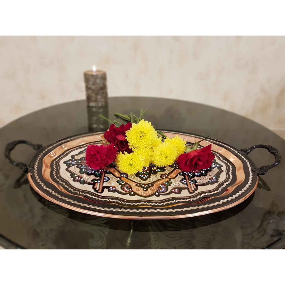 صينية نحاسية زخرفية محفورة ومطرقة يدويًا برنا إيرانية تقليدية