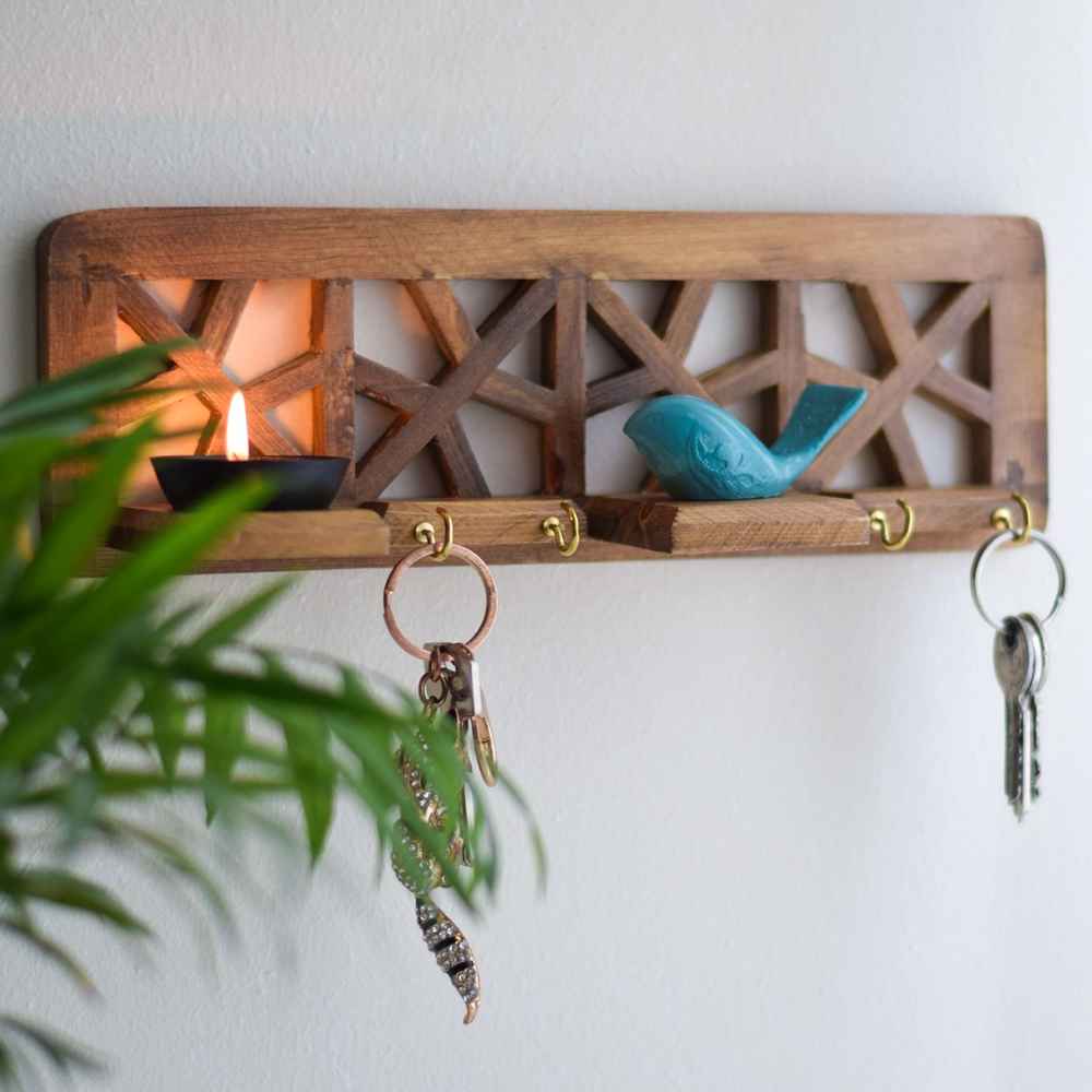 حامل مفاتيح جداري مزخرف بتصميم يارا