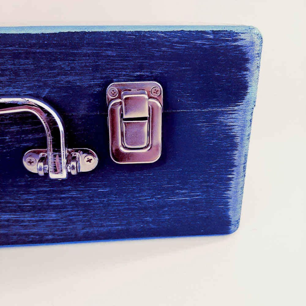 صندوق خشبي لهدايا مع نمط مستوحى من إيران خطاط