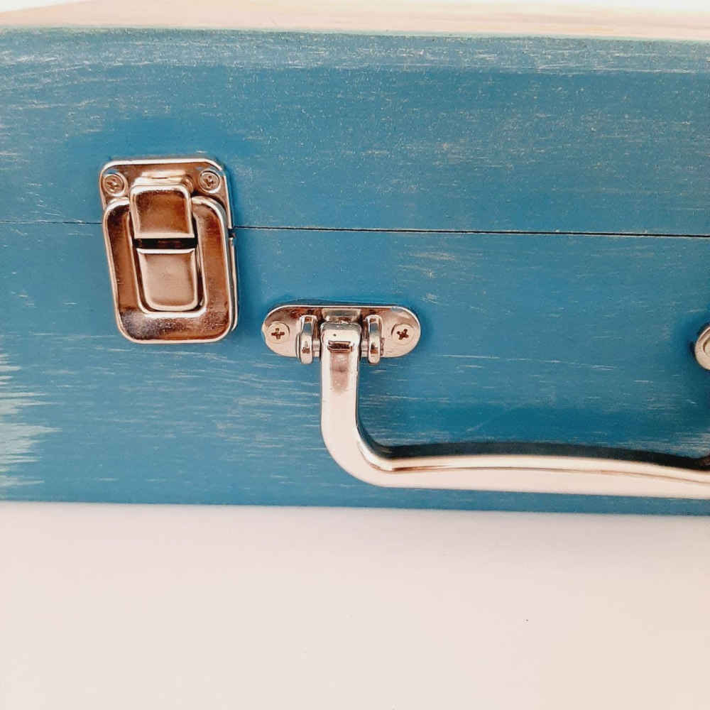 صندوق خشبي لهدايا مع نمط مستوحى من إيران