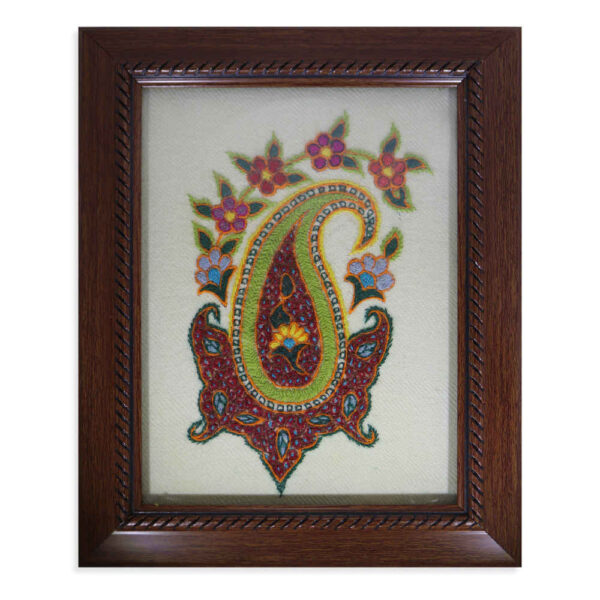 جداري مزخرف بالتطريز الإيراني – فن نسيج زهور شفق