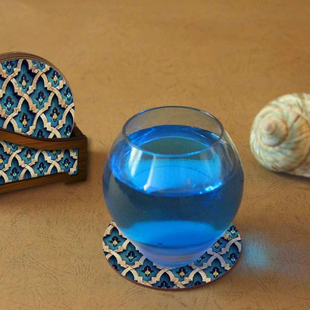 مجموعة كوسترات وحامل مع تصميم فني فارسي مستوحى من عتيق