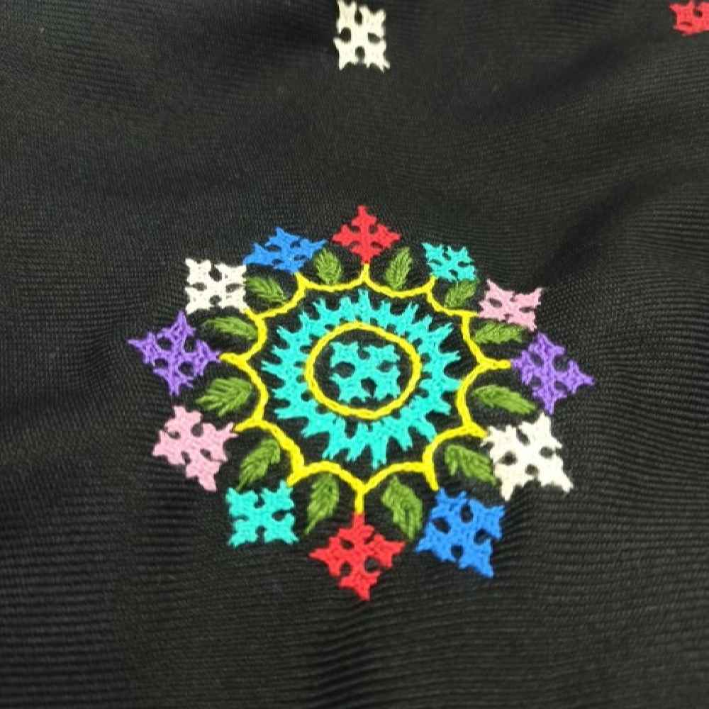 الوشاح المطرز بطراز بلوشي النموذج فارجول