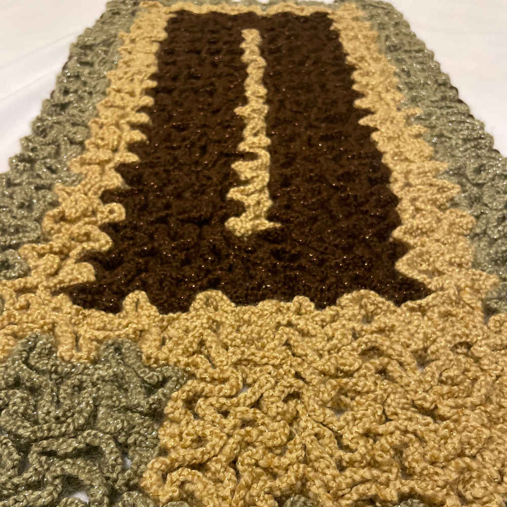 سجادة أرضية مكرامية مصنوعة يدويًا من بوهو – تصميم جيلا