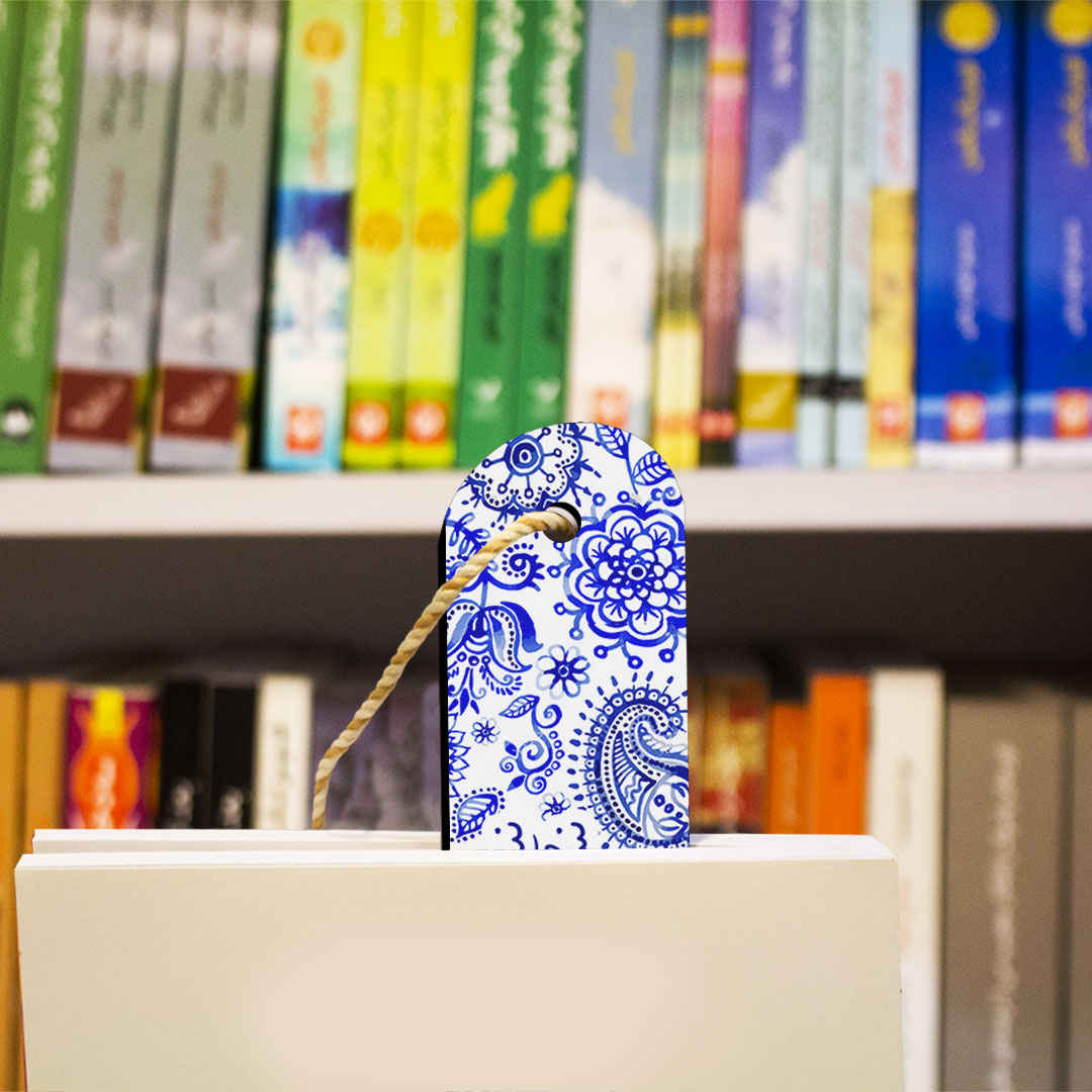 فاصل كتاب خشبي مستوحى من الفن الإيراني – ترمه