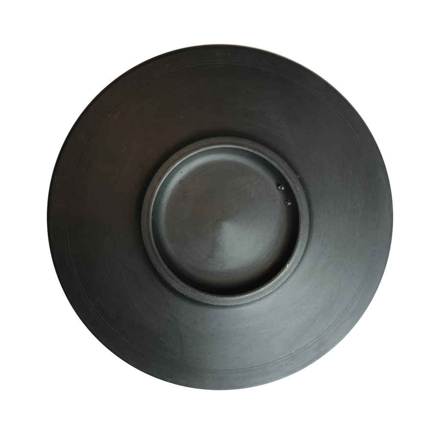 طبق فخار مزخرف مرسوم يدوياً بفن النقاط سيدة