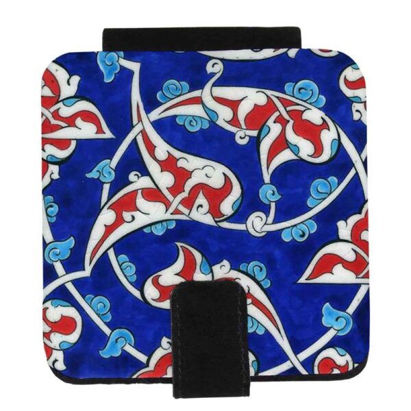 مرآة جيب بنمط بلاط مستوحى من الفن الإيراني