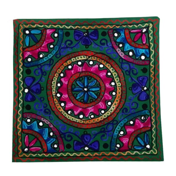 غطاء وسادة مطرز موديل منى