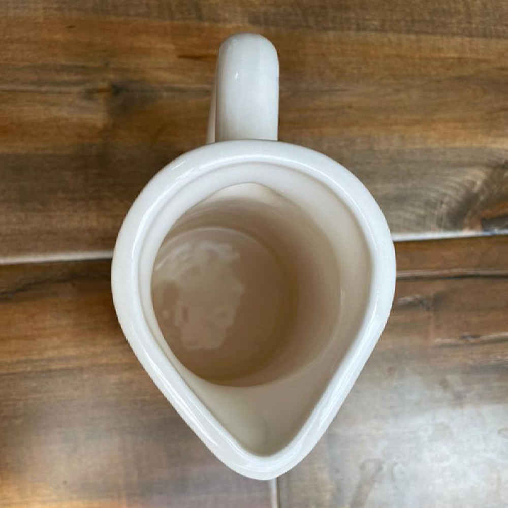 إبريق فخاري مصنوع يدويًا زهرة