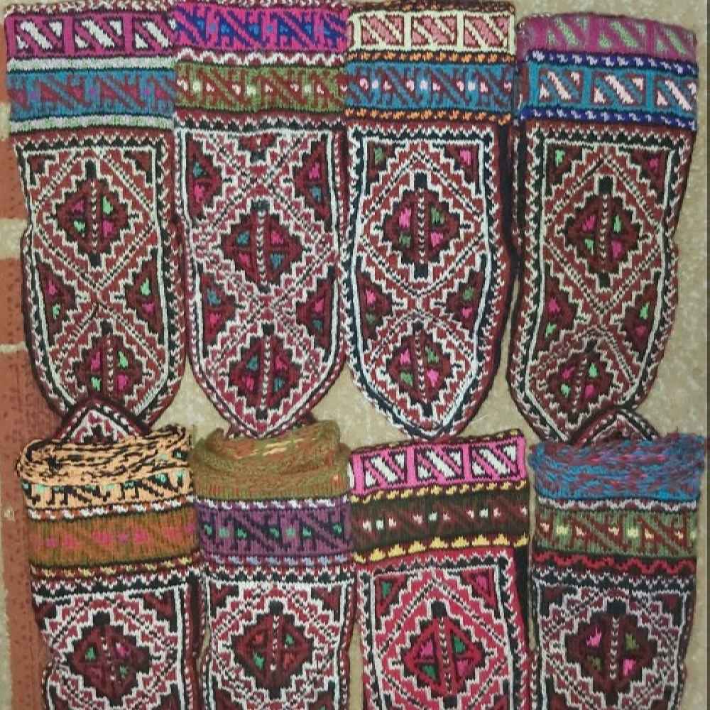 جوارب قطنية يدوية للنساء بتصميم ألبرز