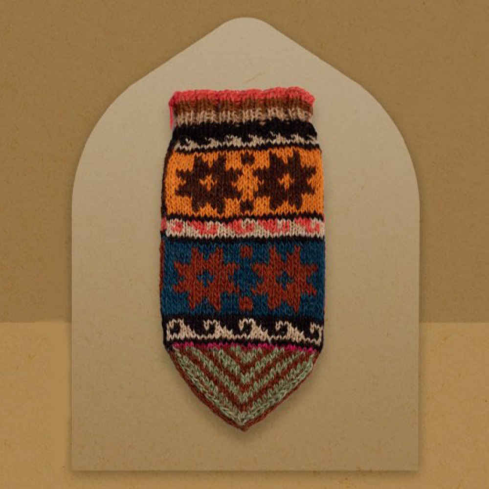 جوارب قطنية يدوية للنساء بتصميم دماوند