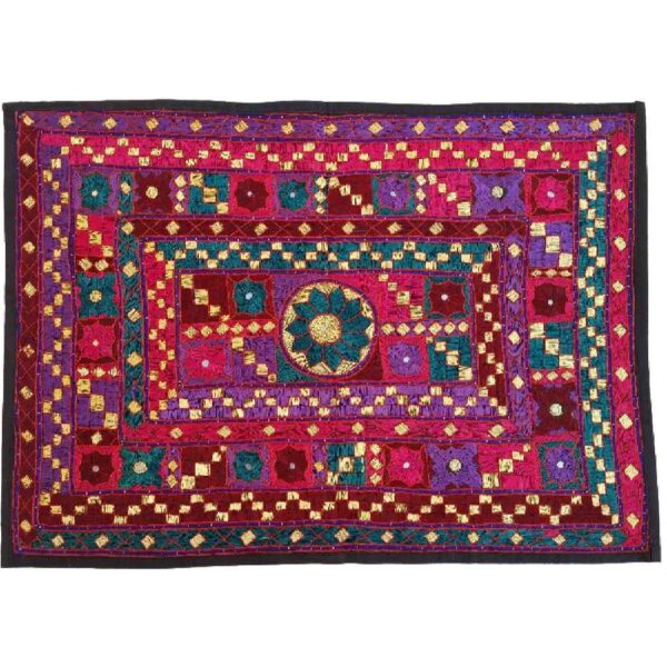 سجادة طاولة مطرزة يدويًا، طراز هندسي