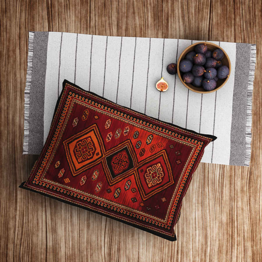 غطاء مخدة مخمل إيراني – حجم قياسي موديل جيلم – لمسة راقية (x2)