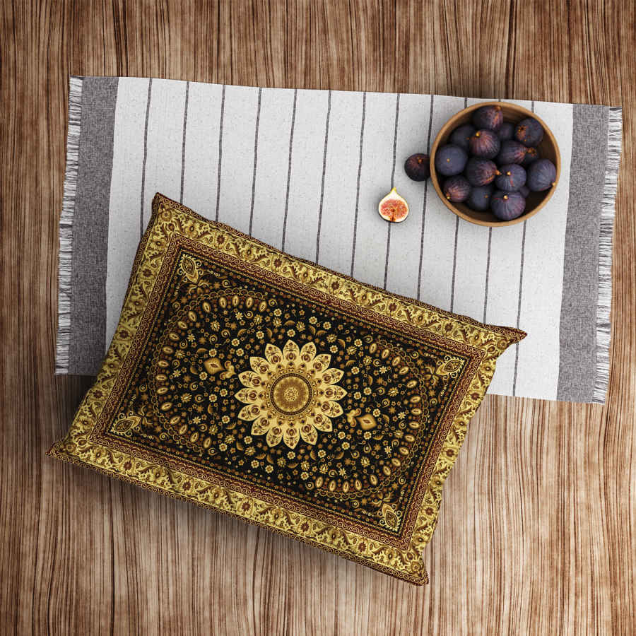 غطاء مخدة مخمل إيراني – حجم قياسي موديل لادان – فخامة راقية (x2)