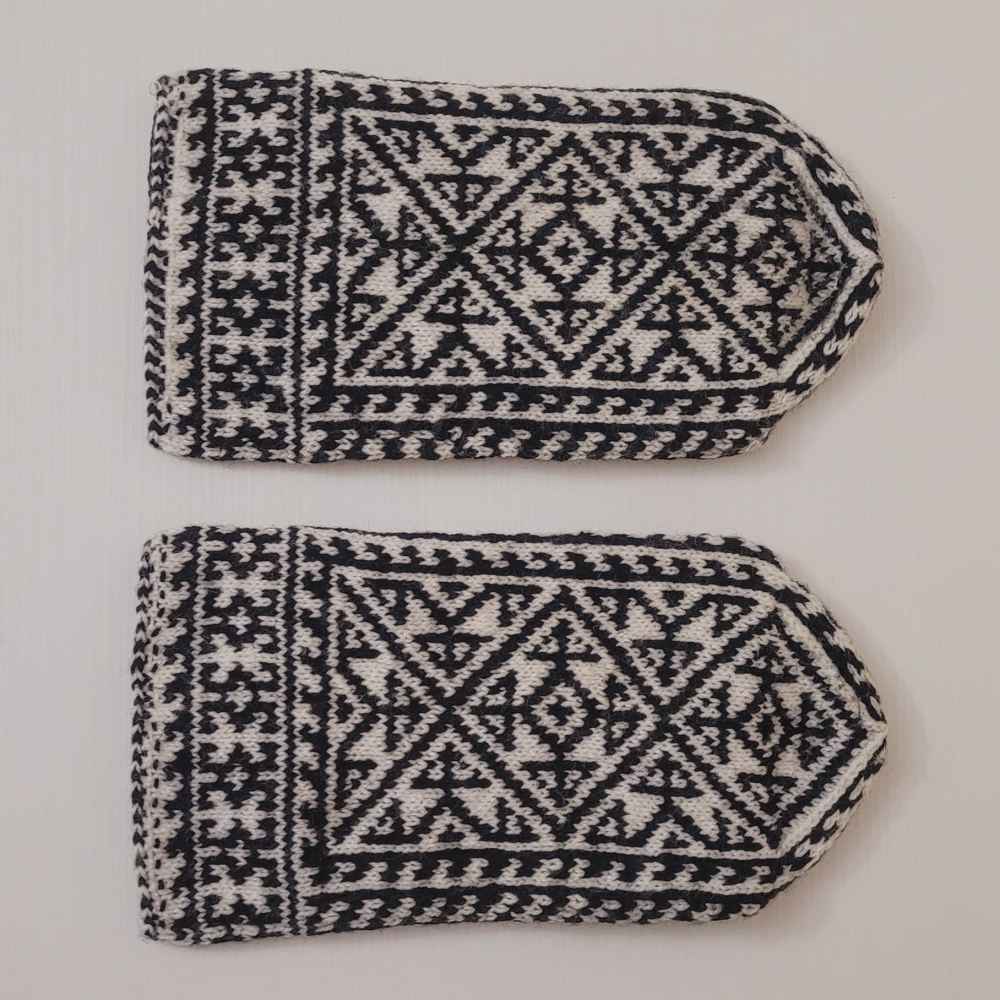 جوارب يدوية للرجال بتصميم نريمان