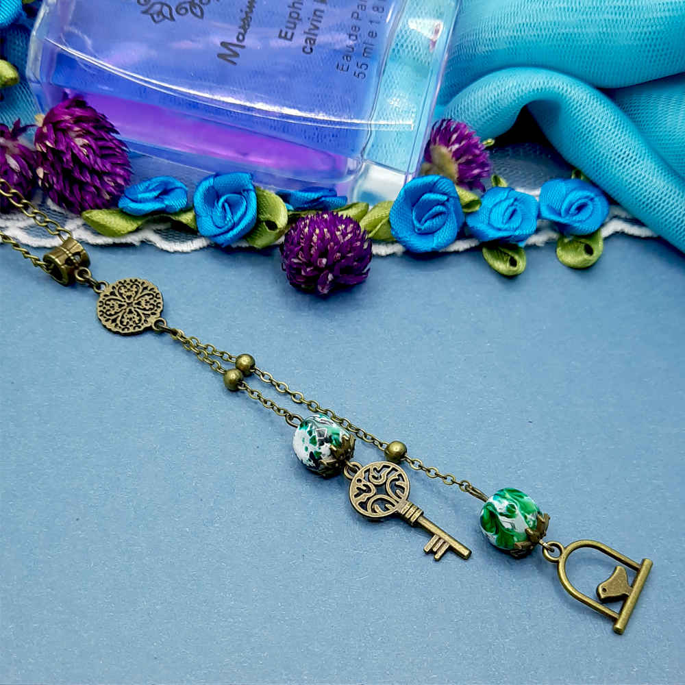 قلادة برونزية بتصميم بسيط للنساء – إلهه