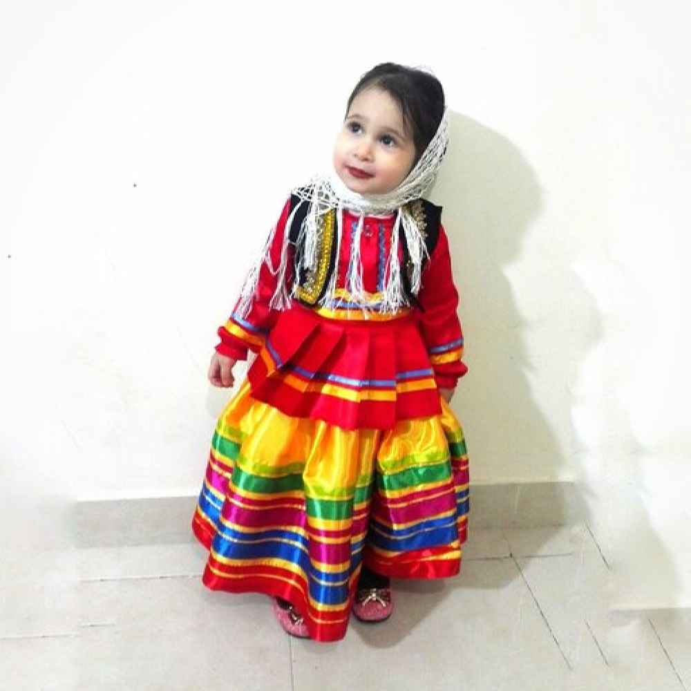 مجموعة الملابس التقليدية للنساء الجيلانيات الإيرانيات