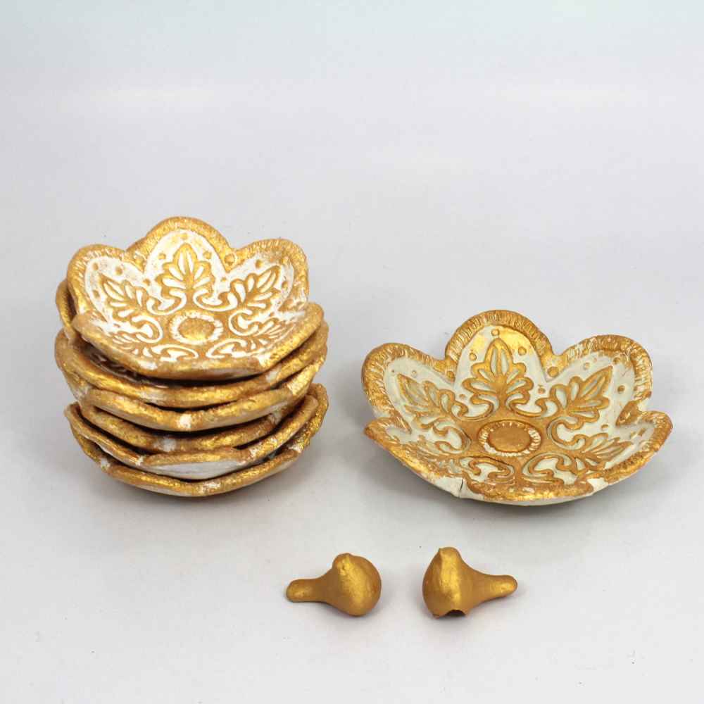 مجموعة أطباق الفخار للسبعة مناسبة للاحتفال بنوروز نخلة