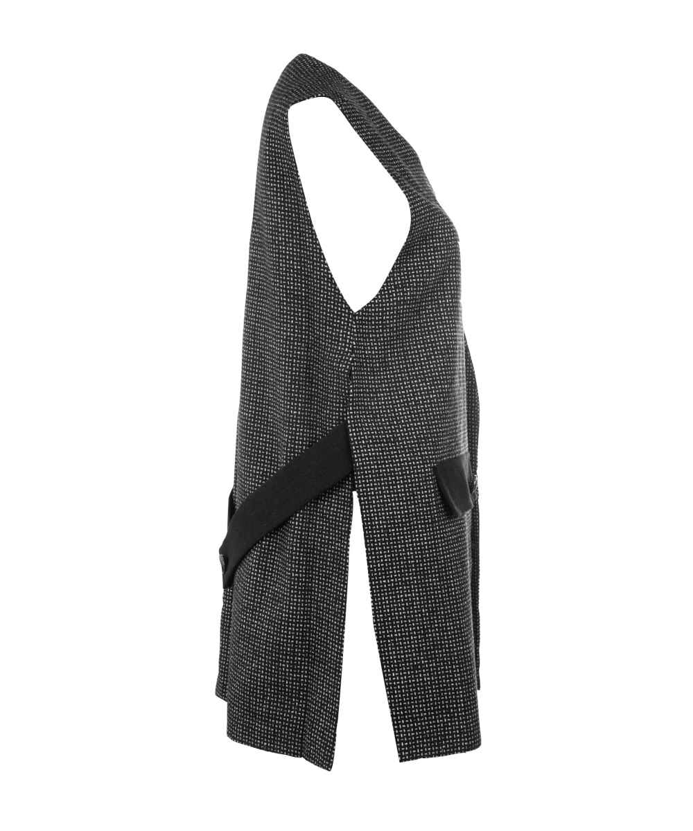 بليزر نسائي عصري بدون أكمام موديل قندم