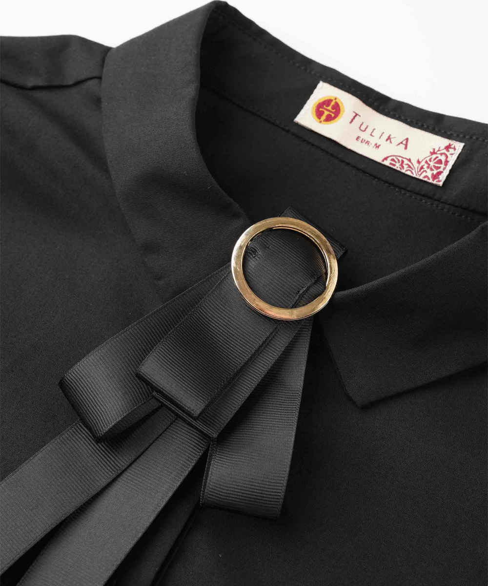 بلوزة نسائية بأكمام طويلة موديل فرزانه