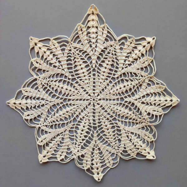 مفرش طاولة كروشيه يدوي النموذج دونه