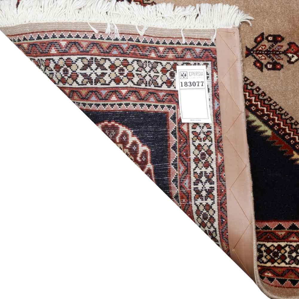 سجادة إيرانية معقودة يدويًا بتصميم قبلي ميدالية، نموذج بارفا