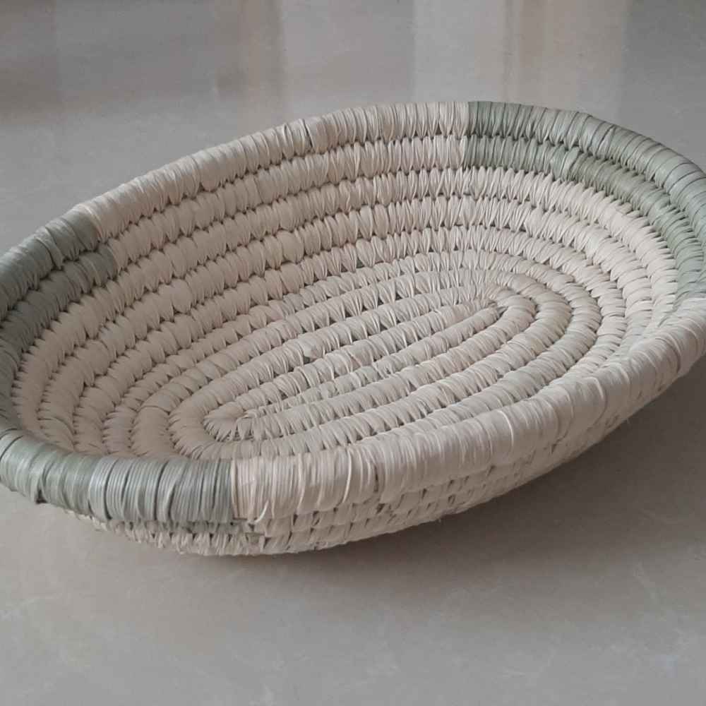 سلة من أوراق نخيل محبوكة نموذج مينا