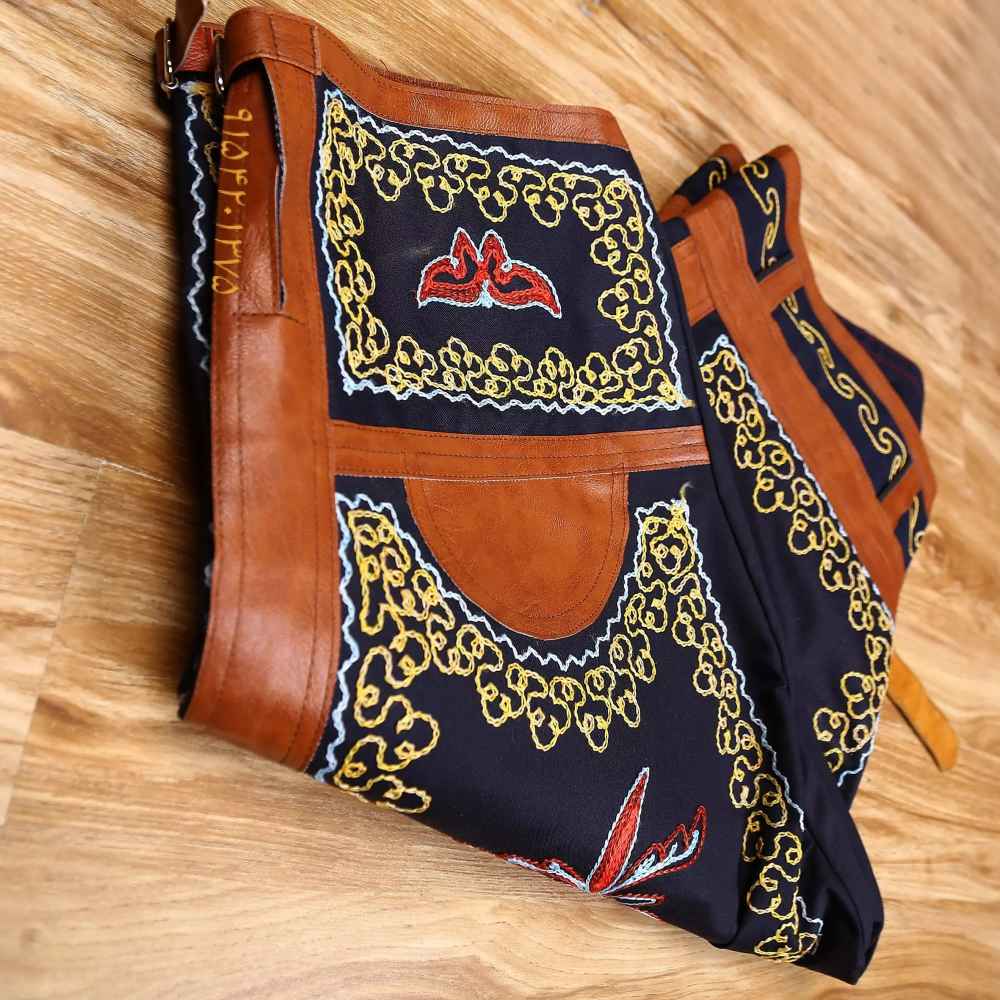 سروال رياضي زُورخانة إيراني قصير 3/4 من الجلد