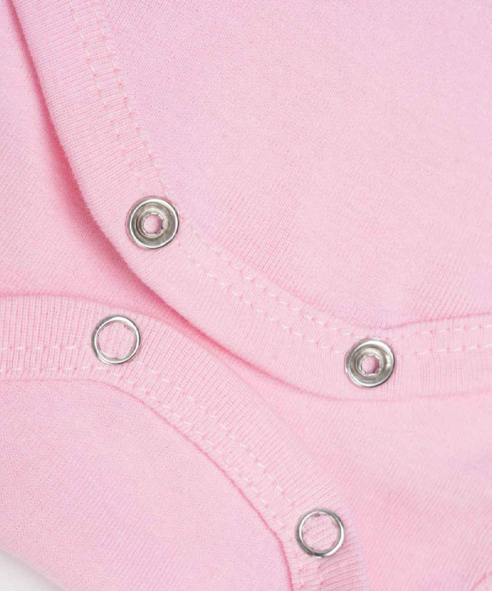 بدلة أطفال رضع بأكمام قصيرة باللون الوردي وأكتاف متداخلة
