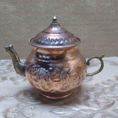 إبريق شاي نحاسي مطروق إيراني مصنوع يدوياً سوشيان