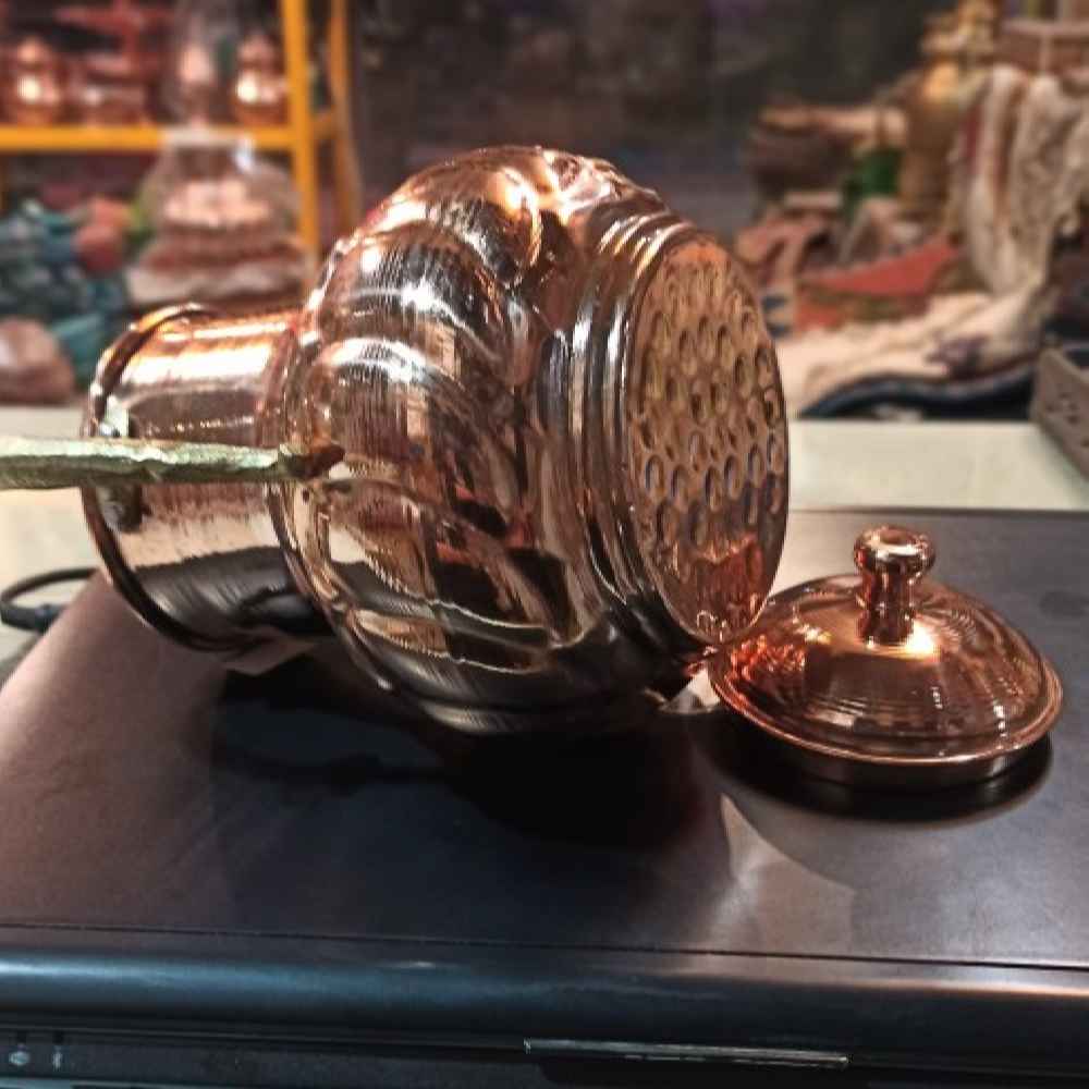 إبريق شاي نحاسي مطروق إيراني مصنوع يدوياً يونا