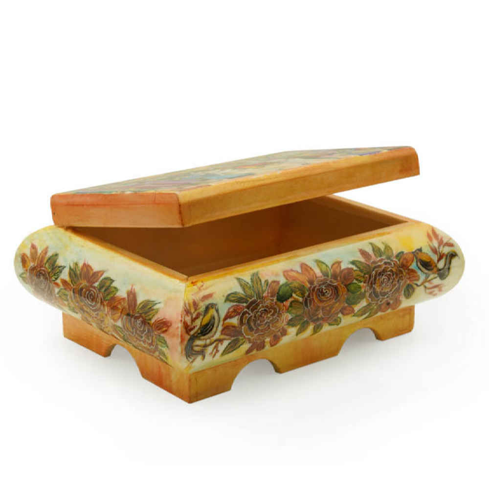 صندوق مجوهرات مصنوع يدويًا من العظم بنقشة كارين مستوحاة من الفن الإيراني