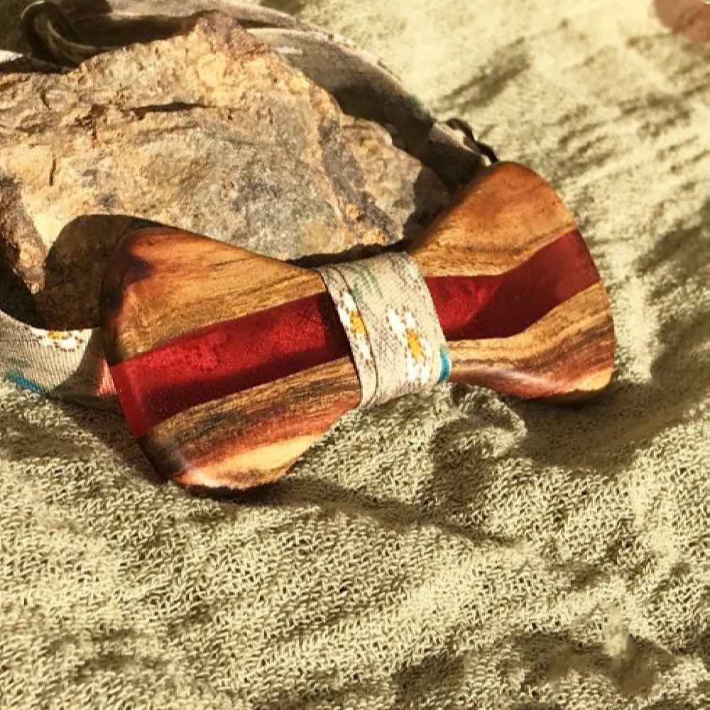 رباط عنق خشبي مصنوع يدويًا – نموذج كيان الأنيق