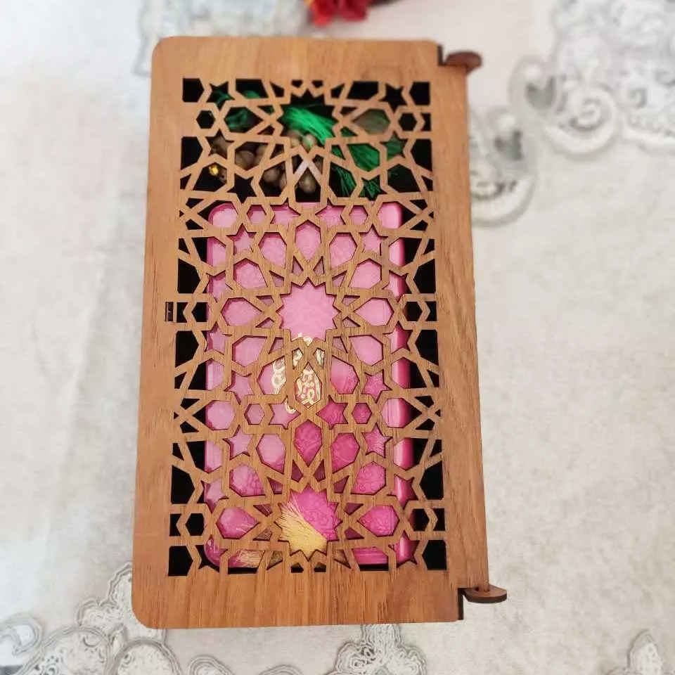 طقم هدايا إسلامي للمسلمين – قرآن، مسبحة و تربة