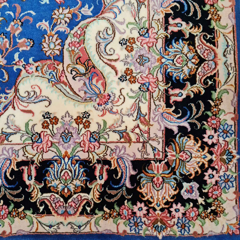 سجادة إيرانية معقودة يدويًا بنمط ميدالية، نموذج يسرا