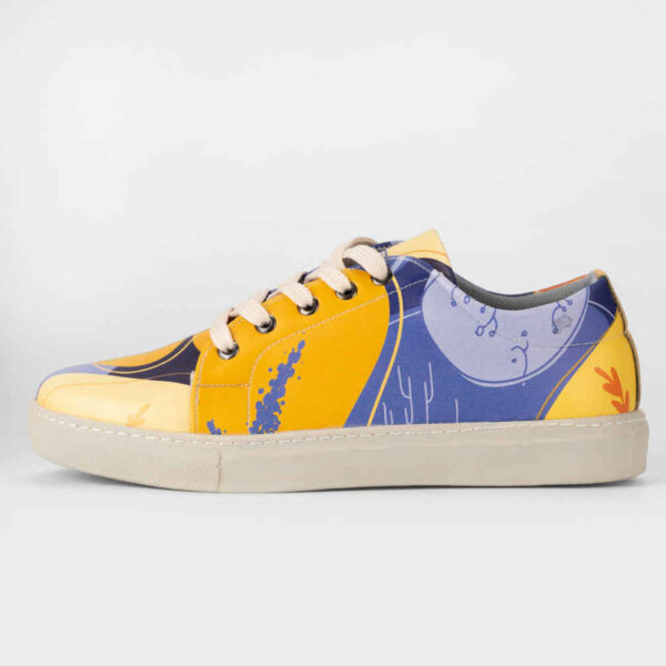 أحذية رياضية عارضة بطبعة الجرافيتي للنساء طراز شيك - دريم